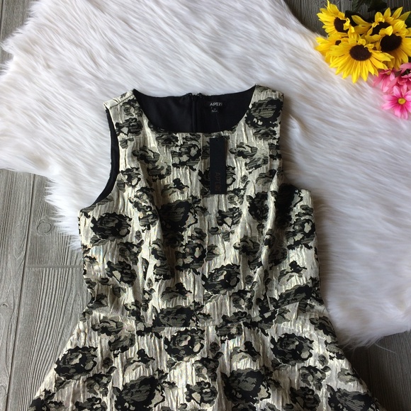 ❤️NWT Apt 9 Dress Floral Metallic Sleeveless Sz10 - Picture 4 of 8
